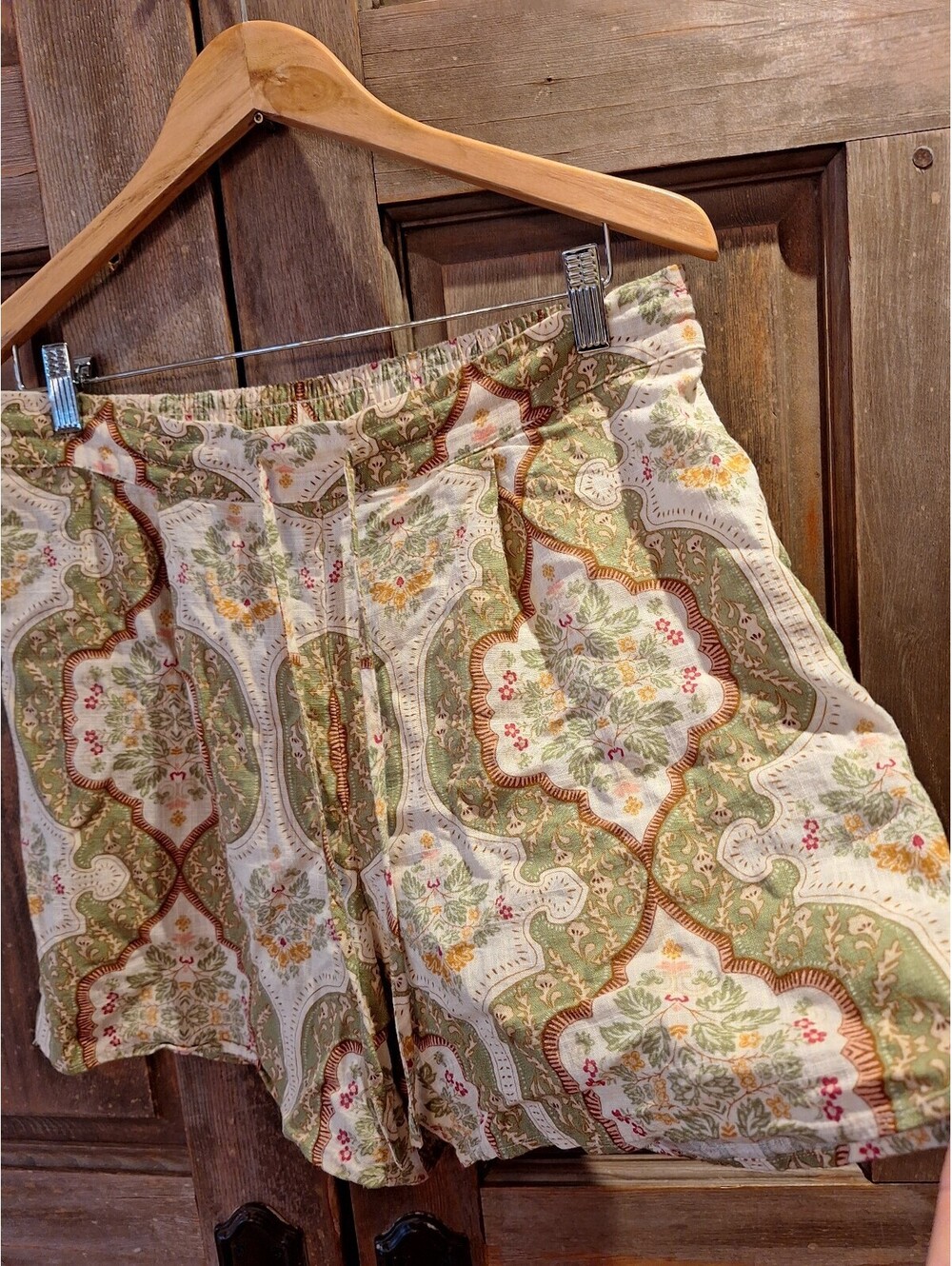 Cece shorts, linen blend, Medium.